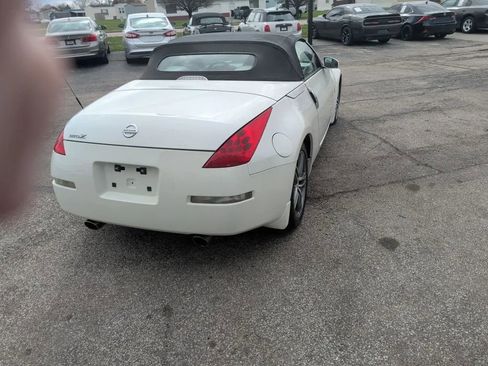 Used 2007 Nissan 350Z Touring RWD image 7