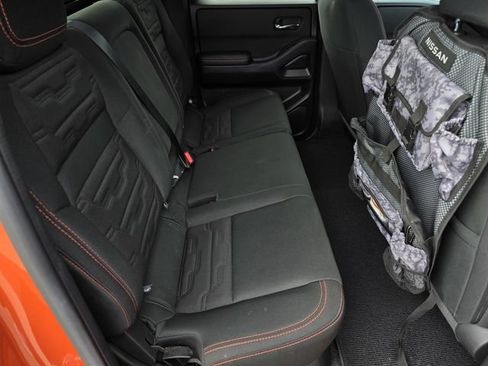 Used 2025 Nissan Frontier PRO-4X AWD/4WD image 29