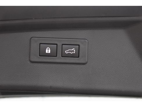 Used 2022 Subaru Outback Touring w/ Popular Package #2 image 26