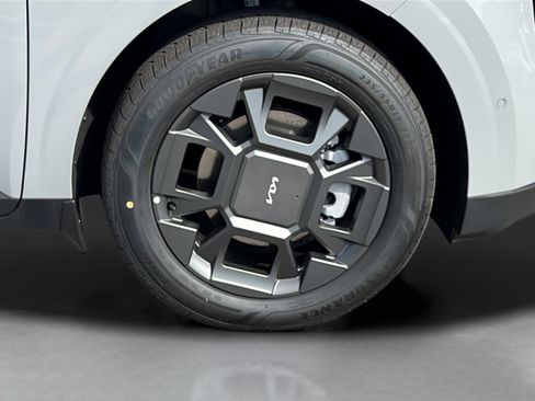 New 2026 Kia Carnival SX FWD image 25