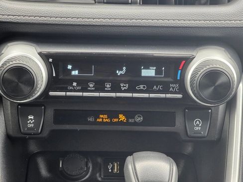 Used 2024 Toyota RAV4 LE image 15