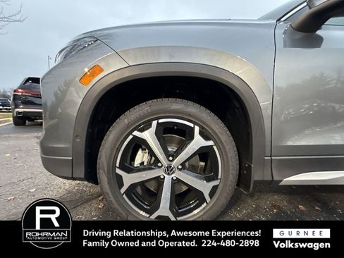 New 2026 Volkswagen Tiguan SE image 11