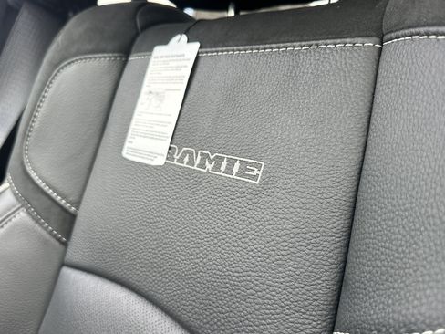 New 2026 RAM 2500 Laramie AWD/4WD image 4