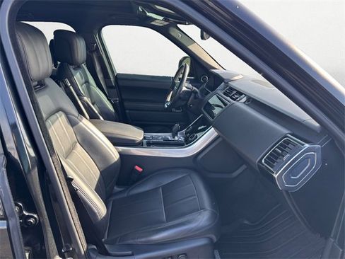 Used 2019 Land Rover Range Rover Sport HSE image 15