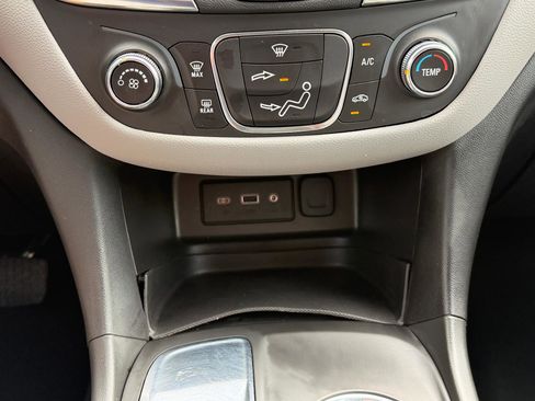 Used 2023 Chevrolet Equinox LS w/ LS Convenience Package image 15