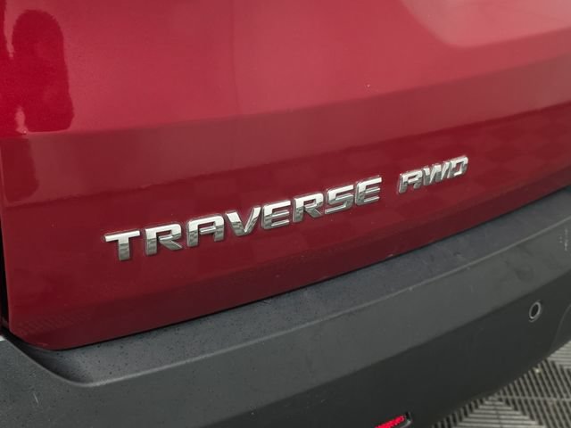 Used 2021 Chevrolet Traverse LT w/ LPO, Black Accent Package AWD/4WD image 11