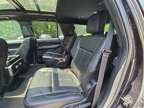 Used 2021 Ford Expedition XLT AWD/4WD image 15