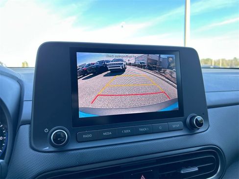 Certified 2022 Hyundai Kona SEL image 16