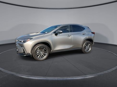 Used 2024 Lexus NX 250 FWD image 5