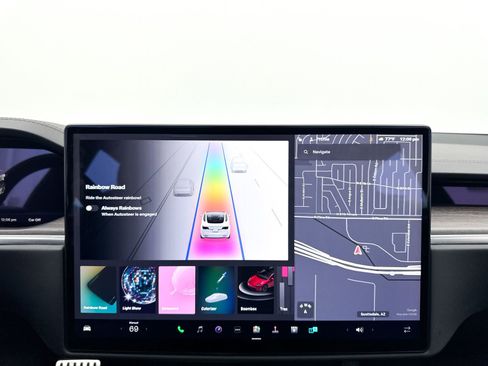 Used 2022 Tesla Model S image 23