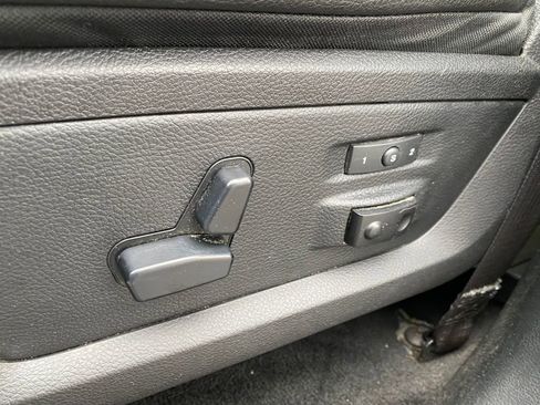 Used 2014 RAM 1500 Laramie w/ Convenience Group image 12