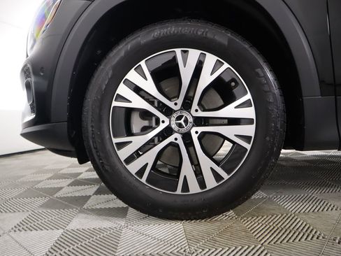 Certified 2025 Mercedes-Benz GLB 250 GLB 250 image 31