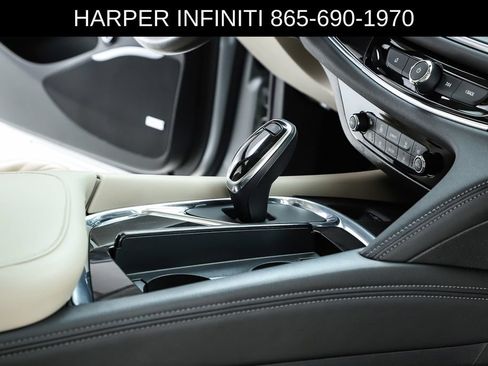 Used 2020 Buick Enclave Premium w/ Sun and Sites Package FWD image 34