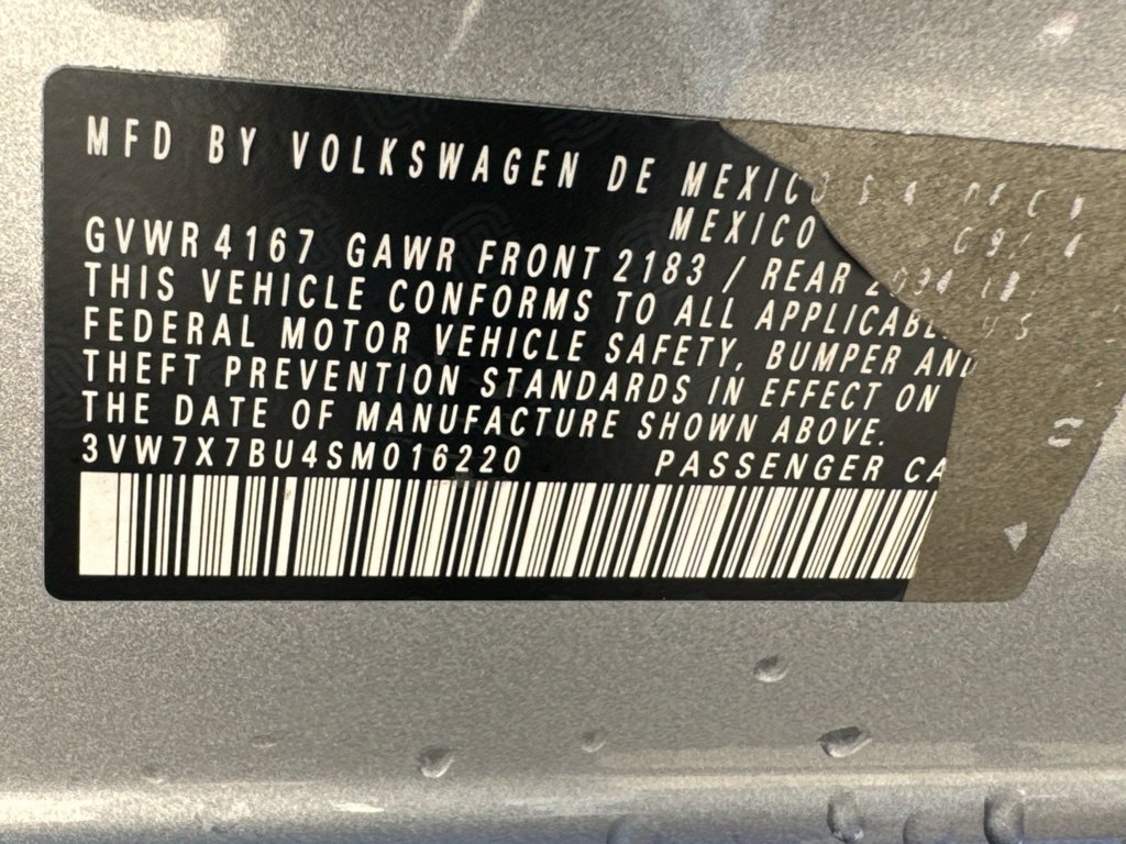 Used 2025 Volkswagen Jetta SE FWD image 24