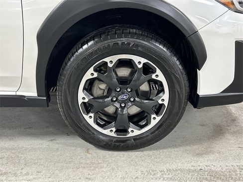 Certified 2022 Subaru Crosstrek 2.0i Premium image 13
