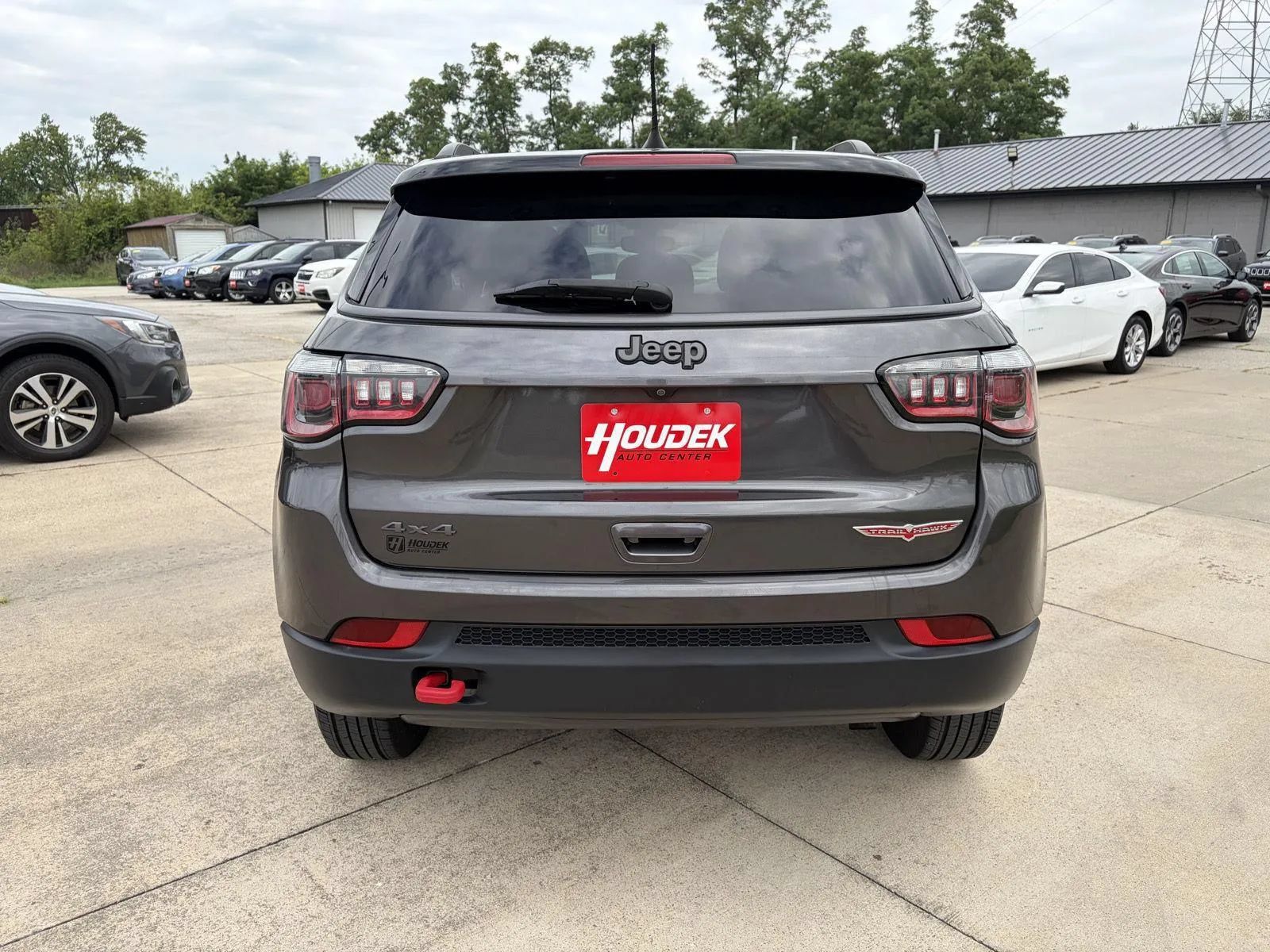 Used 2018 Jeep Compass Trailhawk w/ Leather Interior Group AWD/4WD image 7
