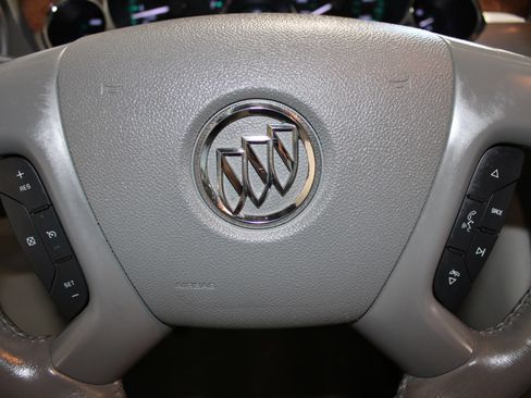 Used 2012 Buick Enclave Leather FWD image 16