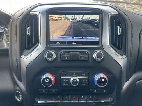 Used 2021 GMC Sierra 1500 Elevation w/ Preferred Package image 11