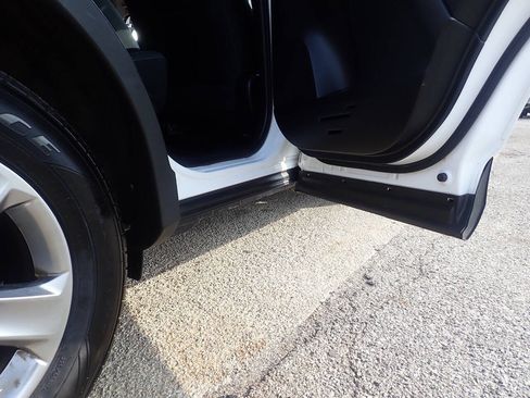 Used 2015 Toyota RAV4 XLE AWD/4WD image 28