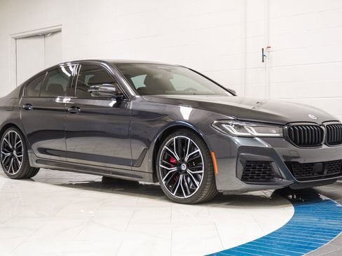 Used 2023 BMW M550i xDrive w/ Executive Package AWD/4WD image 5