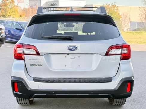 Used 2019 Subaru Outback 2.5i Limited w/ Popular Package #2 image 9