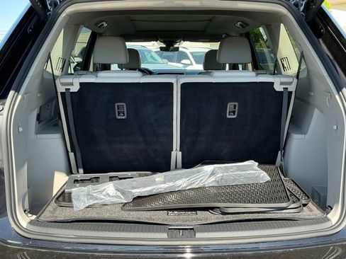 Used 2024 Volkswagen Atlas SEL image 21