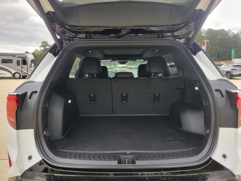 New 2026 GMC Terrain AT4 w/ Convenience Package III image 7