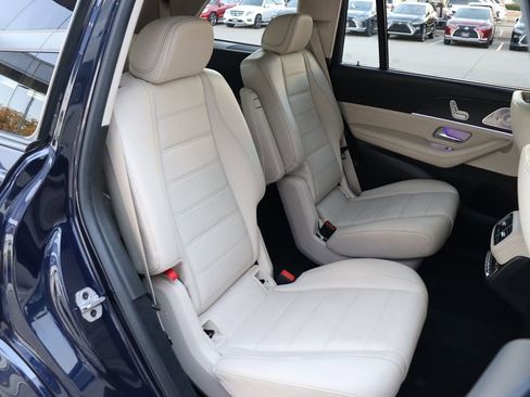 Used 2021 Mercedes-Benz GLS 580 4MATIC image 42