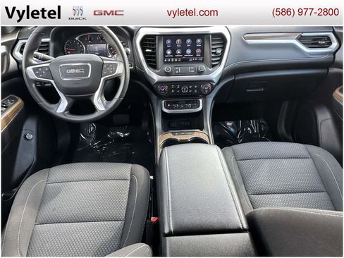 Certified 2023 GMC Acadia SLE w/ Driver Convenience Package image 13