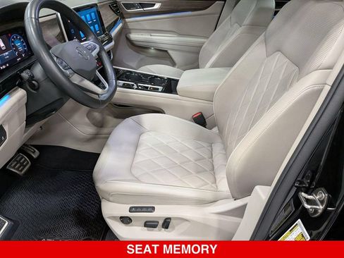 Used 2024 Volkswagen Atlas SEL Premium R-Line AWD/4WD image 12
