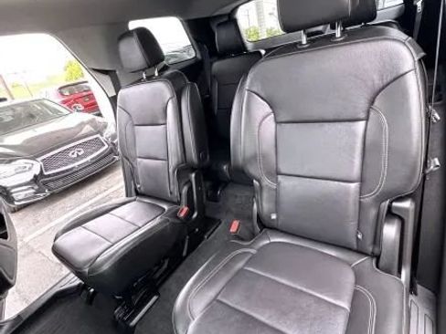 Used 2019 Chevrolet Traverse LT w/ LT Premium Package FWD image 19