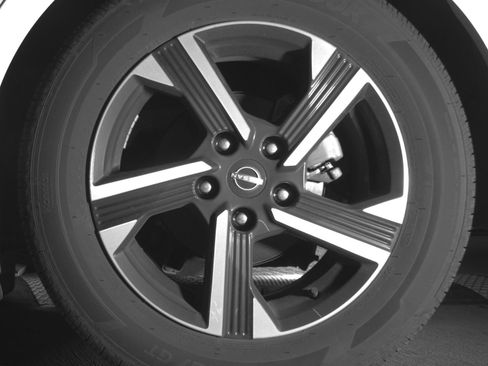 Used 2025 Nissan Sentra SV image 14