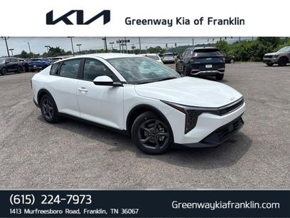 New 2025 Kia K4 LXS