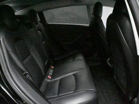 Used 2019 Tesla Model 3 Mid Range image 16