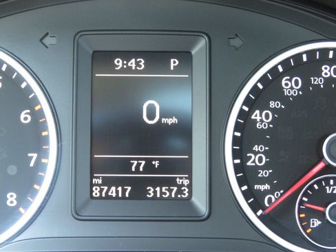 Used 2017 Volkswagen Tiguan Sport AWD/4WD image 20