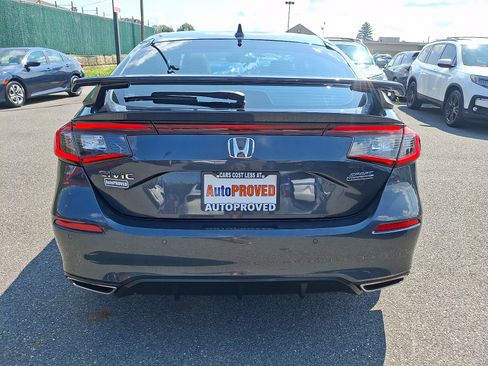 Used 2024 Honda Civic Sport Touring image 5