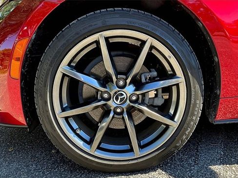 Used 2019 MAZDA MX-5 Miata RF Grand Touring image 27