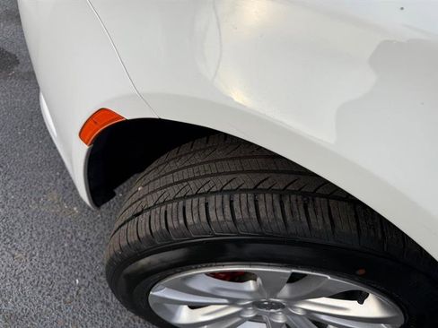 Used 2015 Chrysler 200 Limited w/ Convenience Group image 25