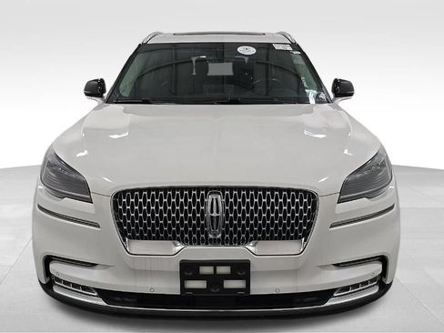 Used 2020 Lincoln Aviator Reserve w/ Equipment Group 201A AWD/4WD image 2