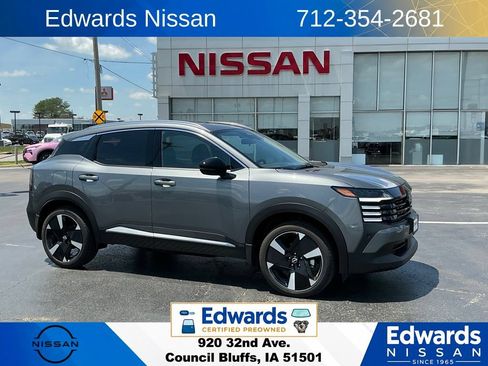 Used 2026 Nissan Kicks SR w/ SR Premium Package AWD/4WD image 1
