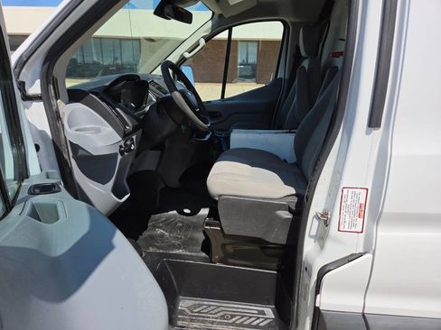 Used 2015 Ford Transit 150 130 Low Roof RWD image 31