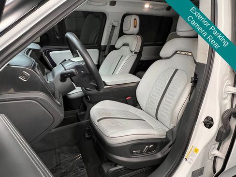 Used 2023 Rivian R1S Adventure image 3