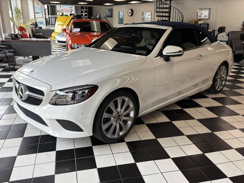 Used 2021 Mercedes-Benz C 300 4MATIC Cabriolet image 2
