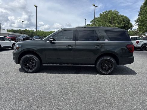 Used 2022 Ford Expedition Timberline AWD/4WD image 2