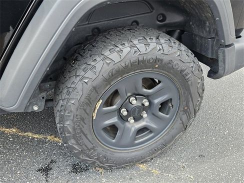 Used 2019 Jeep Wrangler Unlimited Sport image 8