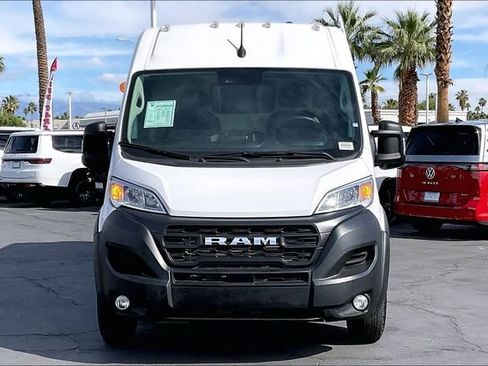 Used 2025 RAM ProMaster 2500 w/ Convenience Group FWD image 2