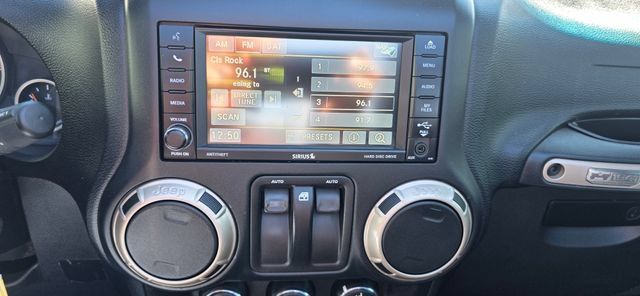 Used 2016 Jeep Wrangler Sahara AWD/4WD image 16