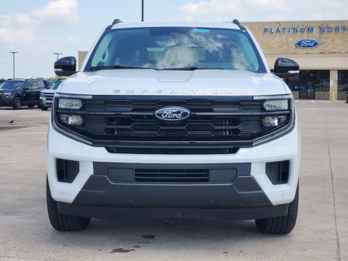 New 2026 Ford Expedition Active RWD image 6