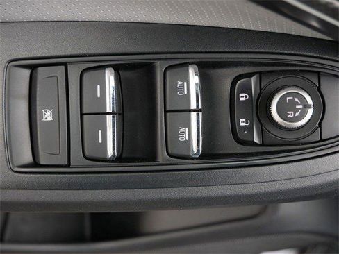 Used 2023 Subaru Crosstrek 2.5i Limited w/ Popular Package #2 image 18