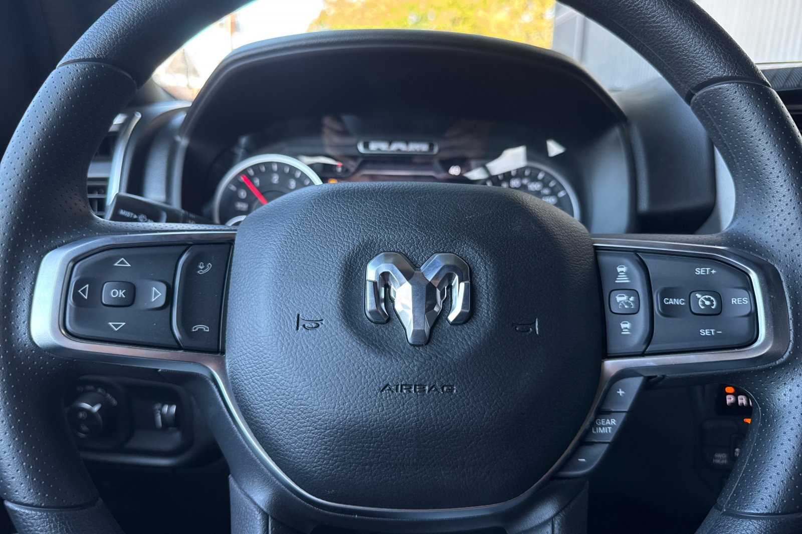 New 2026 RAM 1500 Express AWD/4WD image 21